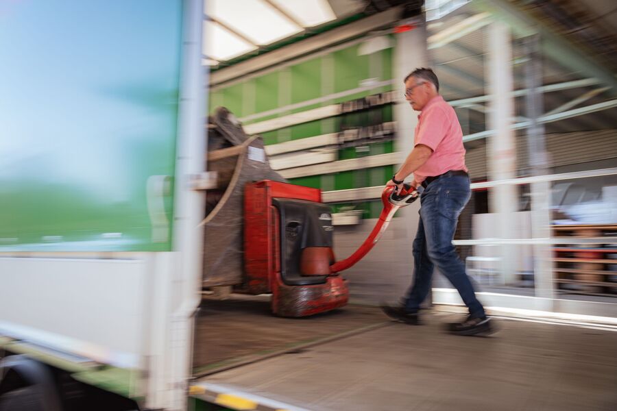 Umschlagplatz Mitarbeiter - Hasler Logistik AG, Rüthi SG