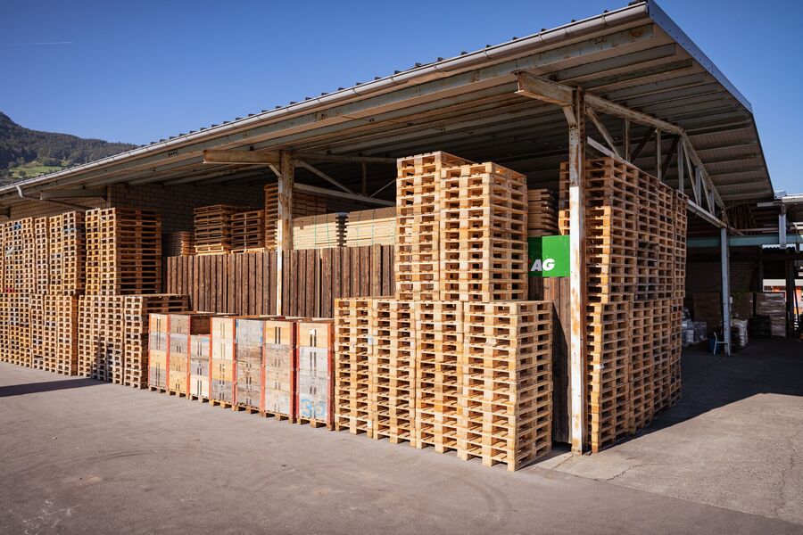 Pallettenlager / Umschlagplatz / Lagerplatz - Hasler Logistik AG, Rüthi SG